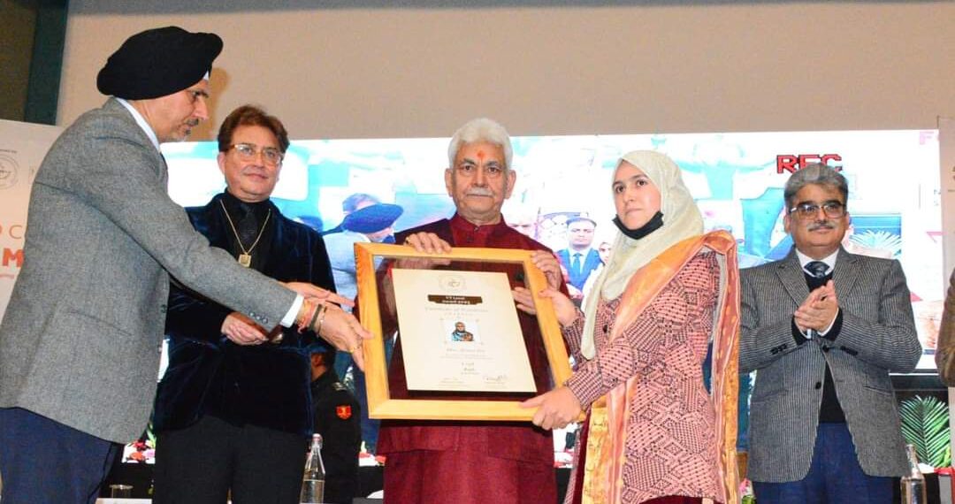 مقامی کاریگروں کو عالمی منڈی سے جوڑنا جموں و کشمیر حکومت کی اولین ترجیح: لیفٹیننٹ گورنر