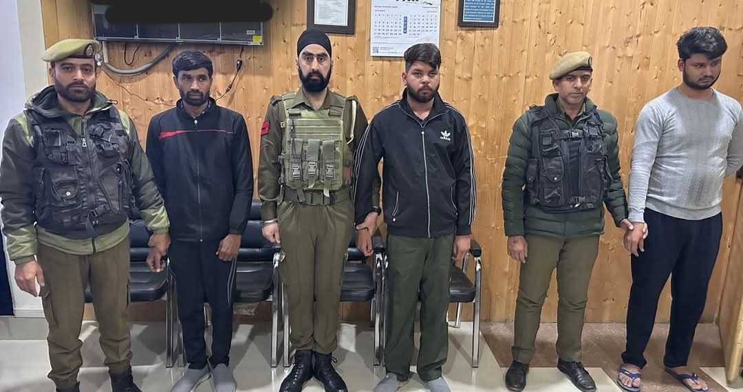 سائبر پولیس کشمیر کی جانب سے 21لاکھ روپے کاڈیجٹل فراڈ کیس کا بڑا معاملہ حل