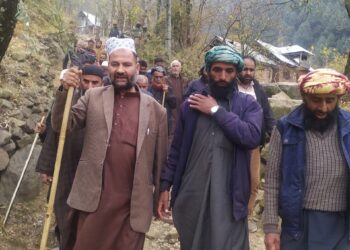 ممبر اسمبلی ترال کا دورہ بگمڈ اور برن پتھری