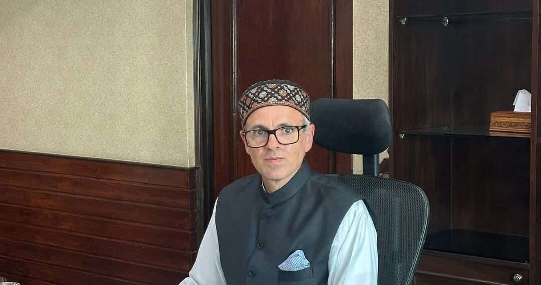ریاست کی بحالی کے بعد سیاسی قیدیوں کے مقدمات کی پیروی کی جائے گی: وزیر اعلیٰ عمر عبداللہ