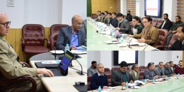 وزیر اعلیٰ عمرعبداللہ نے محکمہ اطلاعاوزیر اعلیٰ عمرعبداللہ نے محکمہ اطلاعات کے کام کاج کا جائزہ لیا