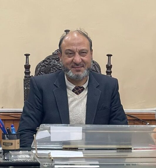 ڈاکٹر محمد فاروق میر نے پرنسپل ایس پی کالج کا چارج سنبھالا