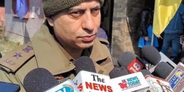 سال رواں کے دوران کشمیر میں ٹریفک قوانین کی خلاف ورزیاں، چالانوں کی تعداد 4 لاکھ سے تجاوز کر جائے گی: ایس ایس پی ٹریفک سری نگر