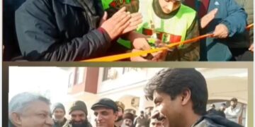 نیشنل روڈ سیفٹی ماہ ٹرانسپورٹ کمشنر ، ڈپٹی کمشنراننت ناگ اور علاقائی ٹرانسپورٹ آفیسر نے طلبہ کی ریلی کو جھنڈی دکھا کر روانہ کیا