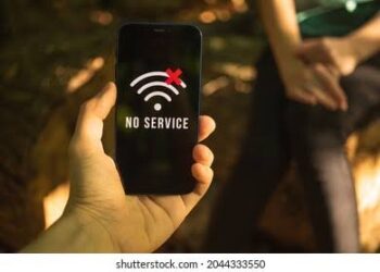 ترال کی دو بستیاںجہاںلوگوں کے موبائل خاموشی رہتے