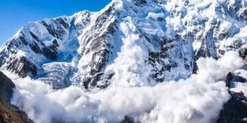 سونمرگ میں برفانی تودہ گرآیا,کسی جانی نقصان کی اطلاع نہیں