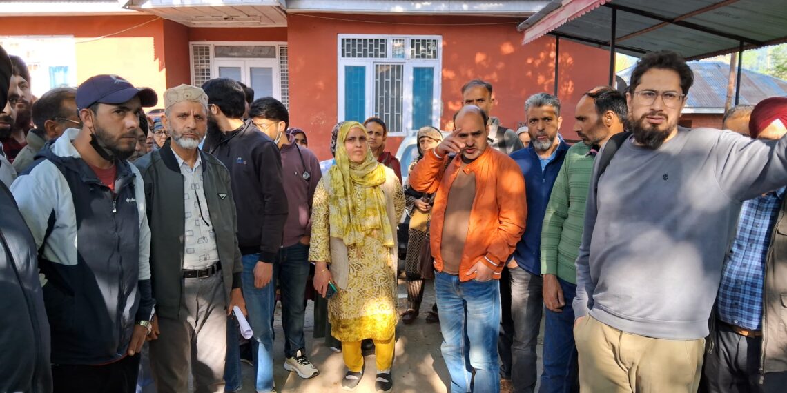 سیاسی کارکن کی بیماربیٹی کے علاج معالجہ میں لاپرواہی کا الزام