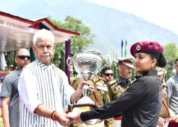  جموں و کشمیرکو دہشت گردی سے پاک بنانا ہے ہمارا  عزم ہے۔ ایل جی سنہا