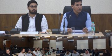 صوبائی کمشنر کشمیر نے اسمبلی حلقہ بڈگام کیلئے سپیشل سمر ی رویژن کی پیش رفت کا جائزہ لیا