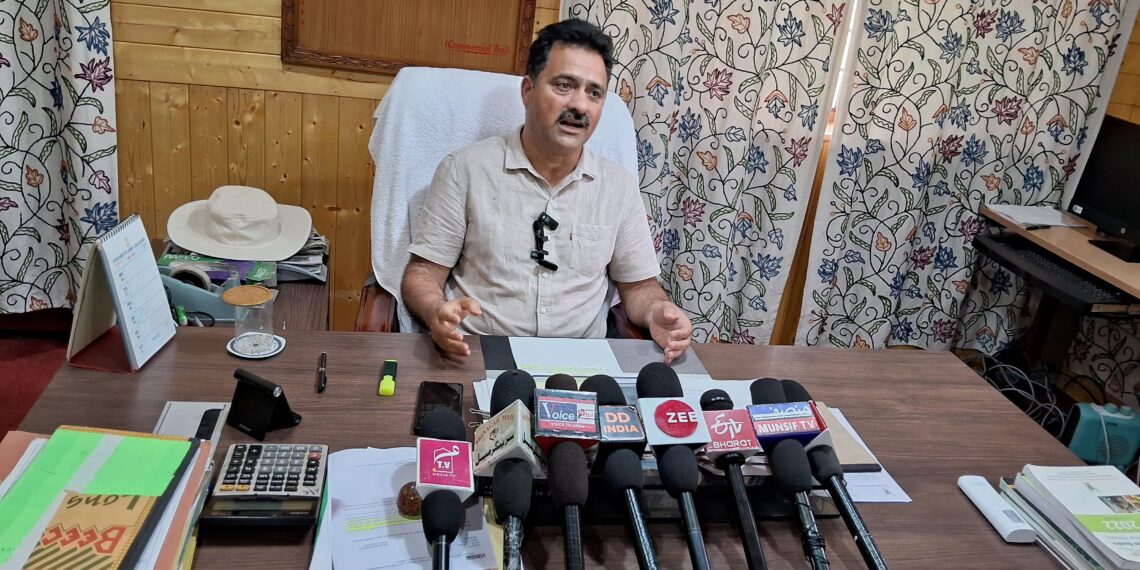 ‘سکاسٹ کشمیر کی جانب سے "وکست کرشی سنکلپ ابھیان” کے سلسلے میں پریس کانفرنس کا انعقاد