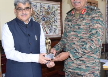 چیف سیکرٹری نے بی آر او چیف کے ساتھ جاری مختلف سڑک منصوبوں کا جائزہ لیا