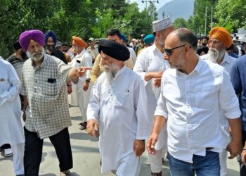 دھرم گنڈ ترال میں درخت کے ساتھ لٹکی سکھ لڑکے کی لاش برآمد