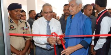 لیفٹیننٹ گورنر نے شری ماتا ویشنودیوی درشن کیلئے ” سی سی ٹی وِی سرویلنس سسٹم اور اِنٹگریٹیڈ کمانڈ اینڈ کنٹرول سینٹر“ کا اِفتتاح کیا
