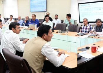 وزیراعلیٰ کی زیر صدارت’ عوامی خدمات ضمانت ایکٹ ‘کے نفاذ کی جامع جائزہ میٹنگ  ایکٹ محض ایک پالیسی فریم ورک نہیں