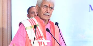 پاکستان کی انتھک کوششوں کے باوجود، جموں و کشمیر ترقی کی منازل طے کر رہا ہے: ایل جی منوج سنہا