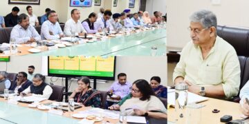 مرکزی وزیر راجیو رنجن اور وزیر اعلیٰ عمر عبداللہ نے مشترکہ طور پر جموںوکشمیر میں مویشی پالن اور ماہی پروری کے شعبے کا جائزہ لیا