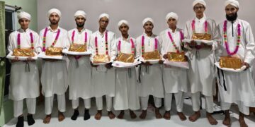 دار العلوم جامع الاخلاص ترال میں دستار بندی کی پر وقار تقریب