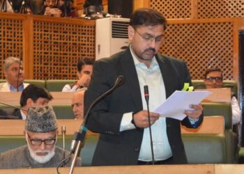 نئے بسوں کی تعینات میںسرحدی اَضلاع کو ترجیح دی جائے گی۔ وزیر ٹرانسپورٹ