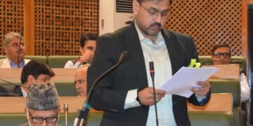 نئے بسوں کی تعینات میںسرحدی اَضلاع کو ترجیح دی جائے گی۔ وزیر ٹرانسپورٹ