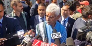 حکومت دہشت گردی کا شکار ہر بے گناہ کے ساتھ کھڑی ہوگی: ایل جی سنہا