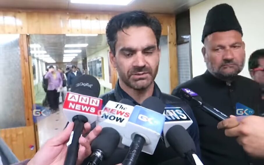 لینڈ پروٹیکشن بل پر عمر عبداللہ کا موقف ‘بدقسمتی’: وحید الرحمان پرا