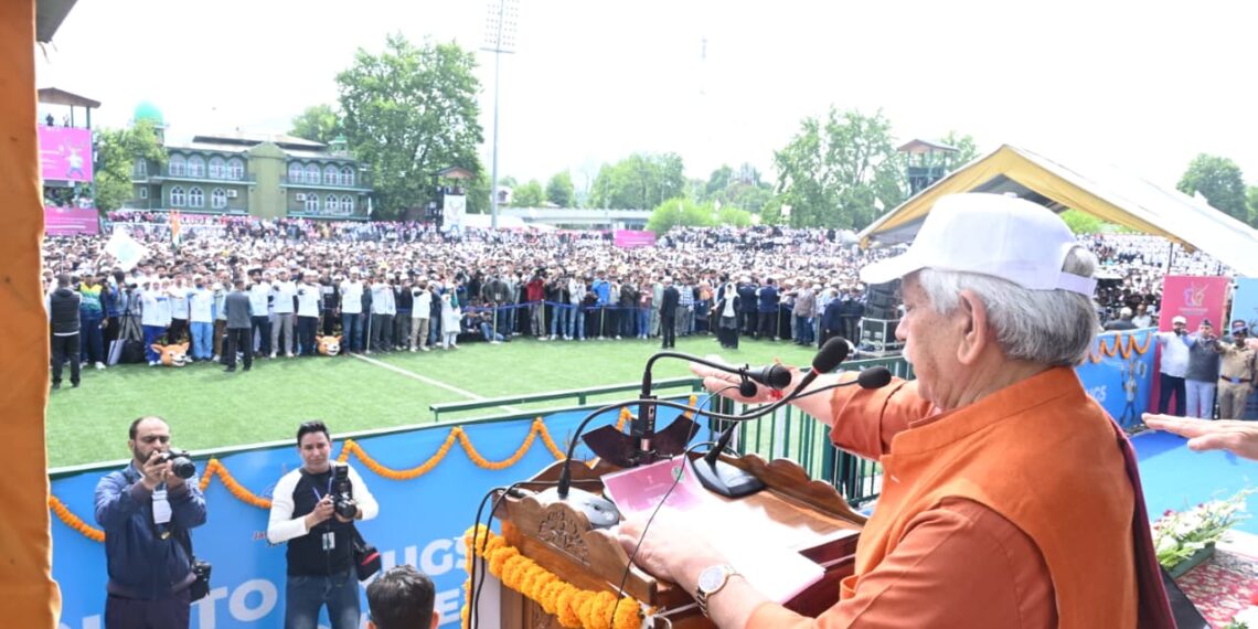 لیفٹیننٹ گورنر نے سری نگر میں منشیات کے خلاف بڑی مہم کا آغاز کیا