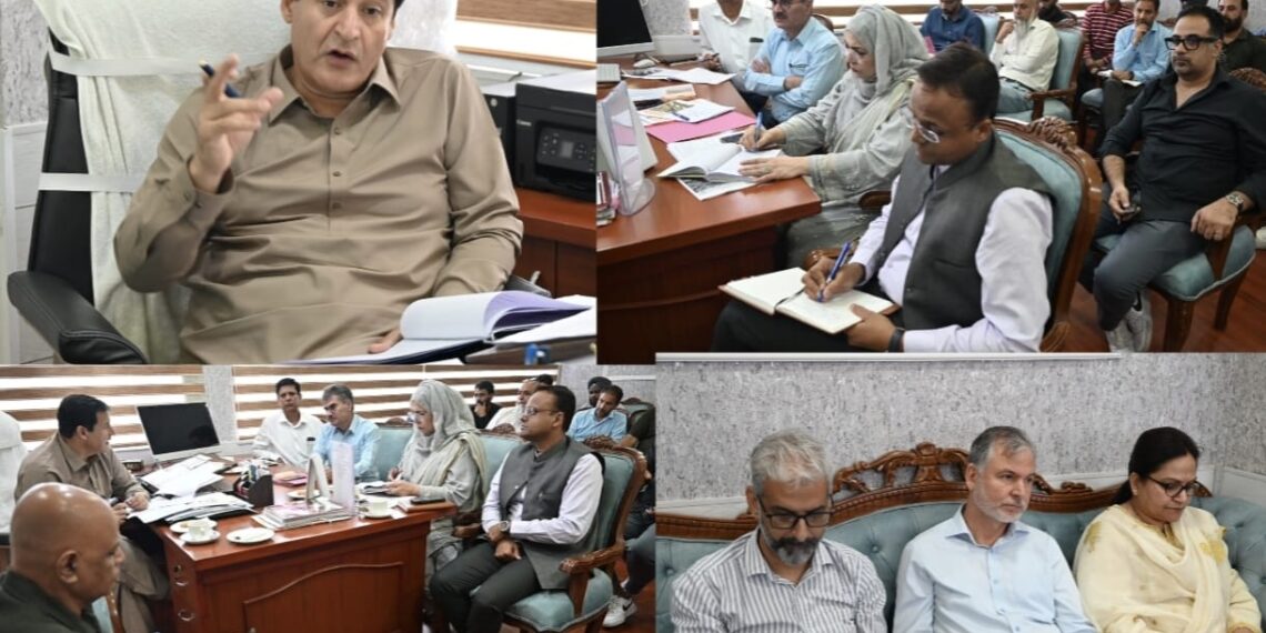 جاوید ڈار نے اونی صنعت اور ایچ اے ڈِی پی مداخلتوں کا جائزہ لیا