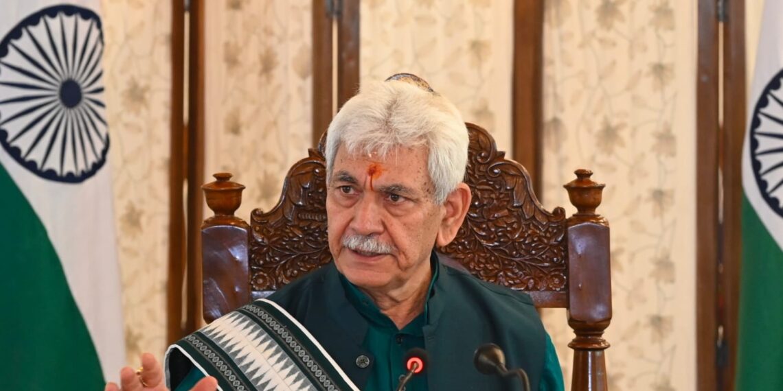 لیفٹیننٹ گورنر نے گاندھی میموریل کالج سری نگر کی گورننگ بورڈ میٹنگ کی صدارت کی