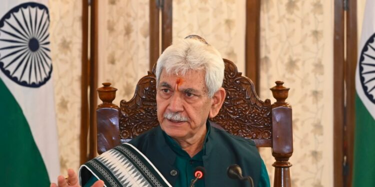 لیفٹیننٹ گورنر نے گاندھی میموریل کالج سری نگر کی گورننگ بورڈ میٹنگ کی صدارت کی