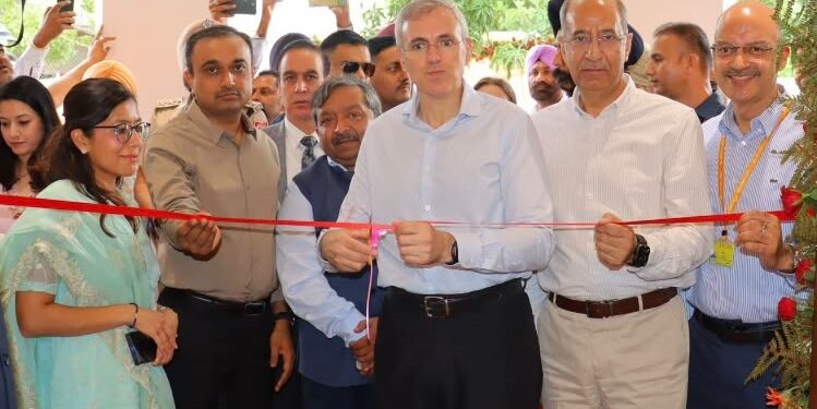 وزیراعلیٰ عمر عبداللہ نے امرتسر میں تجدید شدہ جے اینڈ کے ہاﺅس کا اِفتتاح کیا