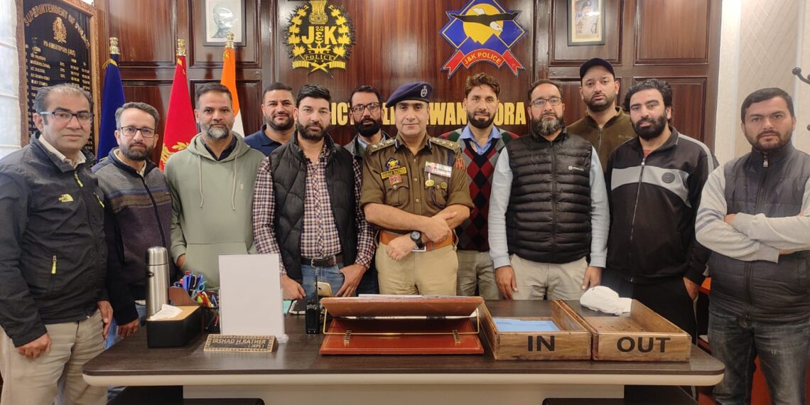 ذمہ دارانہ صحافت کو فروغ دینے کے لیے پولیس اور میڈیا کا تال میل ناگزیر:ایس ایس پی اونتی پورہ